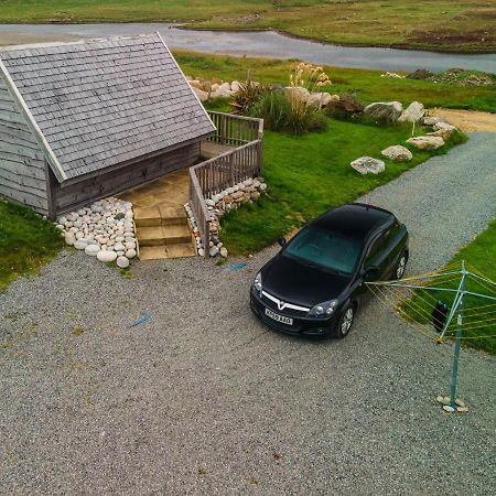 Swan View Lodge - North Uist Lochmaddy Extérieur photo